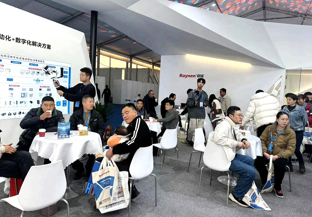 濮院展會精彩回顧 | 睿能展位人潮涌動，行業(yè)前沿技術(shù)一覽無余https://mmbiz.qpic.cn/mmbiz_jpg/uVPLicGse1zfSGAnFj8sU92BkOhtqnEerEJasH17wcFWMmXUSNBo3ibFJKHRHTG82ccnGjNOMEhdcbEAZuheWEIQ/640?wx_fmt=jpeg&from=appmsg&tp=wxpic&wxfrom=5&wx_(圖10)